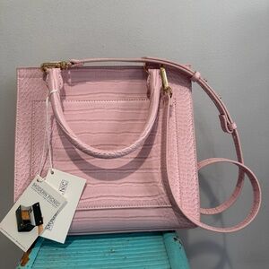 NEW Pink Croc Modern Picnic Large Luncher